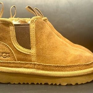 UGG Neumal Chelsea boots toddler